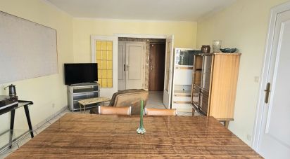 Apartment 3 rooms of 74 m² in Saint-Étienne (42000)