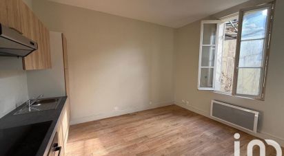 Appartement 2 pièces de 28 m² à Bordeaux (33800)