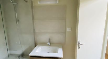 Appartement 2 pièces de 28 m² à Bordeaux (33800)