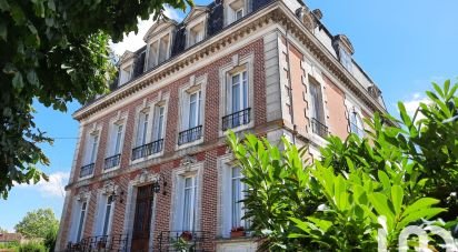 Mansion 12 rooms of 397 m² in Jarnac (16200)