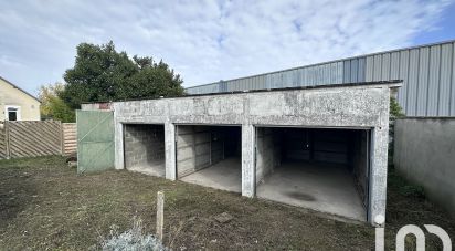 Parking of 56 m² in Saint-Florent-sur-Cher (18400)