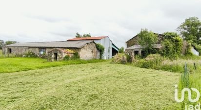 Terrain de 2 333 m² à Maulévrier (49360)