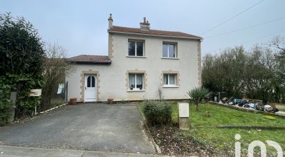 House 5 rooms of 114 m² in Vivier-au-Court (08440)