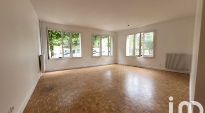 Apartment 3 rooms of 82 m² in Versailles (78000)