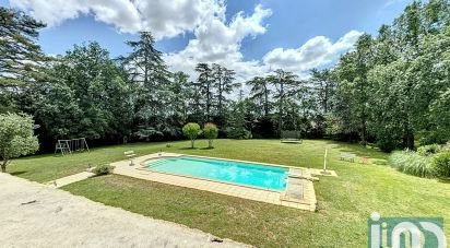 Domaine 22 pièces de 645 m² à Fleurance (32500)