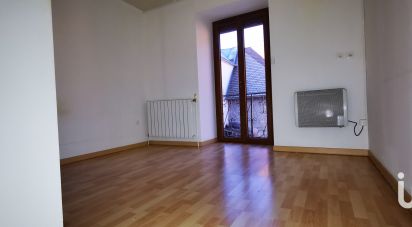 Maison 4 pièces de 80 m² à Saint-Martin-de-la-Cluze (38650)