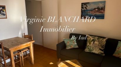 Studio 1 room of 25 m² in Six-Fours-les-Plages (83140)