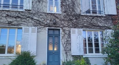 Mansion 9 rooms of 230 m² in Sillé-le-Guillaume (72140)