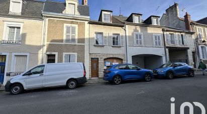 Town house 4 rooms of 118 m² in Bourges (18000)