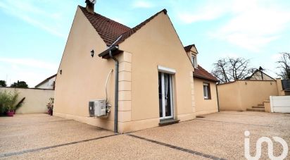 Maison traditionnelle 6 pièces de 125 m² à Saint-Mesmes (77410)