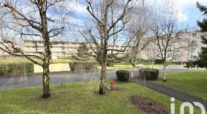 Appartement 4 pièces de 81 m² à Évry (91000)