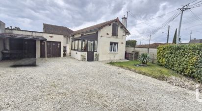 Traditional house 6 rooms of 111 m² in Pont-Sainte-Marie (10150)