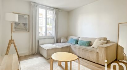 Appartement 3 pièces de 49 m² à Paris (75015)