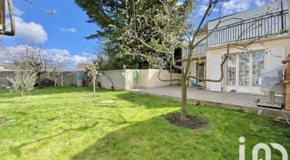 Maison 9 pièces de 169 m² à Moissy-Cramayel (77550)