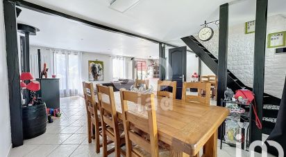 Maison traditionnelle 8 pièces de 134 m² à Pontault-Combault (77340)