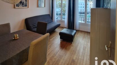 Apartment 2 rooms of 45 m² in Lorient (56100)