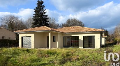 Maison traditionnelle 5 pièces de 130 m² à Saint-Aubin-de-Médoc (33160)