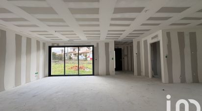 Maison traditionnelle 5 pièces de 130 m² à Saint-Aubin-de-Médoc (33160)