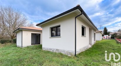 Maison traditionnelle 5 pièces de 132 m² à Saint-Aubin-de-Médoc (33160)