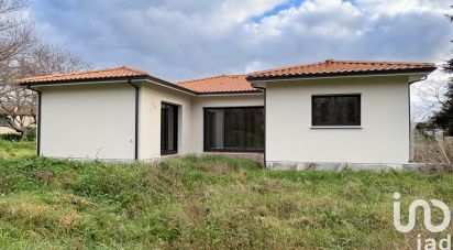 Maison traditionnelle 5 pièces de 132 m² à Saint-Aubin-de-Médoc (33160)