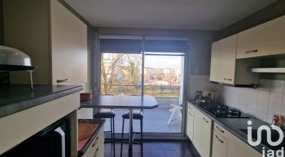 Apartment 2 rooms of 66 m² in Bruges (33520)