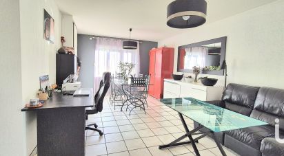 House 4 rooms of 76 m² in Riorges (42153)