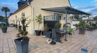 House 6 rooms of 130 m² in Beauvoir (50170)