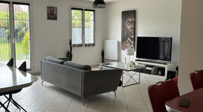 House 7 rooms of 148 m² in Saint-Pierre-du-Perray (91280)