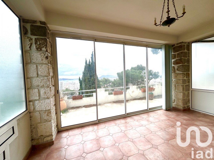 Apartment 4 rooms of 103 m² in Toulon (83200)