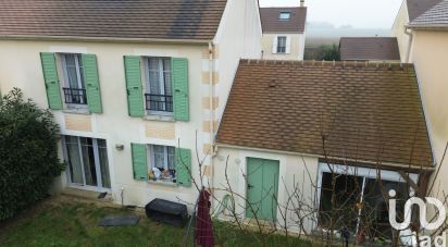 House 4 rooms of 82 m² in Nandy (77176)