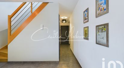 Maison 7 pièces de 137 m² à Villeblevin (89340)