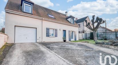 Maison traditionnelle 5 pièces de 125 m² à Isles-les-Meldeuses (77440)