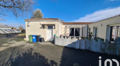 Maison traditionnelle 5 pièces de 138 m² à Saintes (17100)