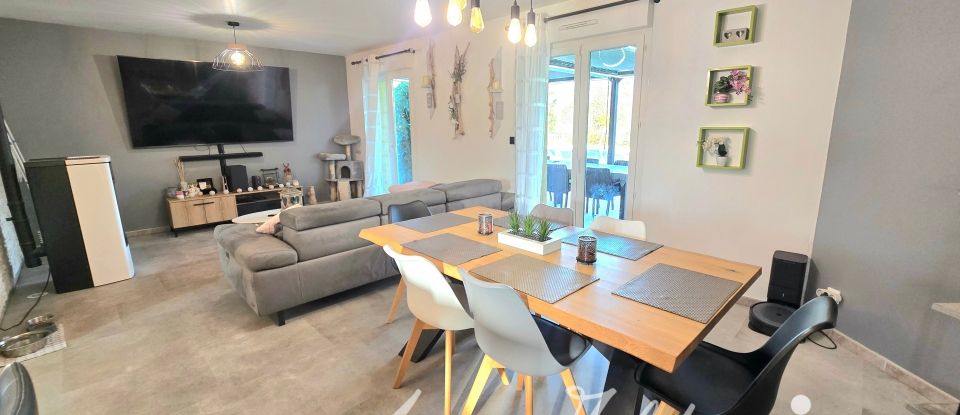 Maison 4 pièces de 102 m² à Faverges-de-la-Tour (38110)