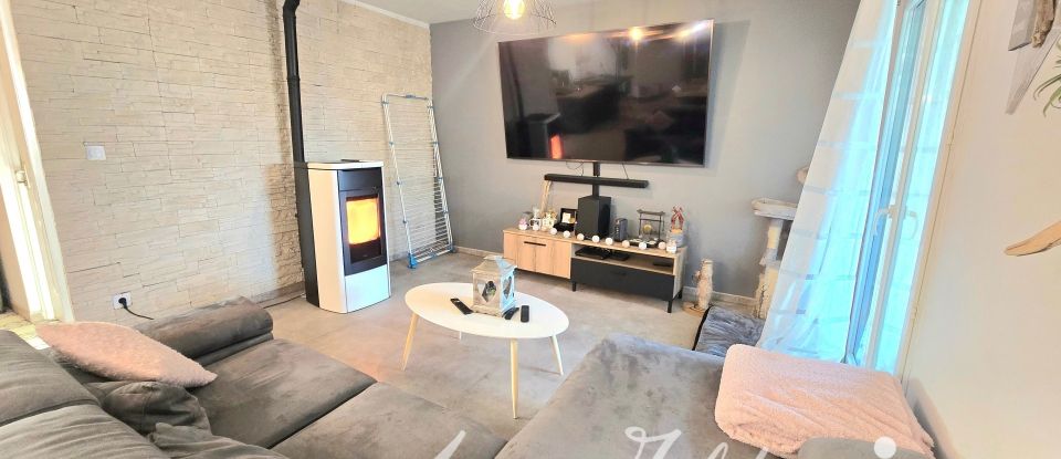 Maison 4 pièces de 102 m² à Faverges-de-la-Tour (38110)