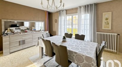 Maison 4 pièces de 95 m² à Saint-Germain-Laxis (77950)