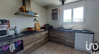 House 6 rooms of 100 m² in Bonneville-et-Saint-Avit-de-Fumadières (24230)