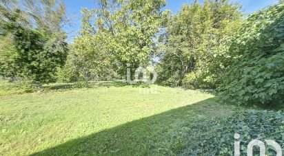 Terrain de 583 m² à CHAMPIGNY-EN-ROCHEREAU (86170)