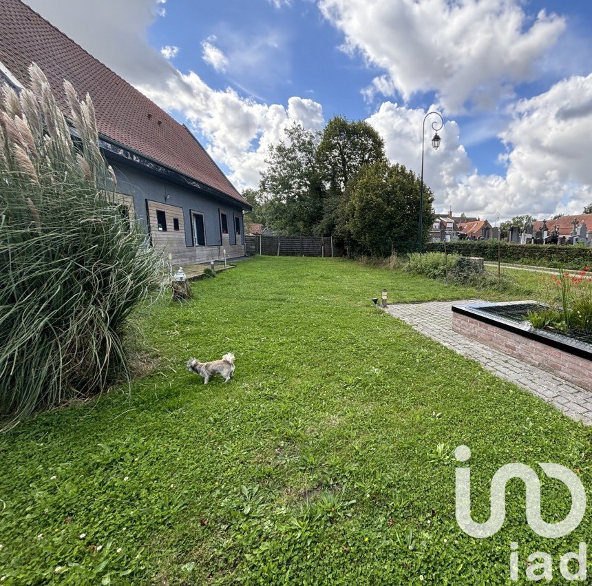 Ferme 7 pièces de 205 m² à Eringhem (59470)