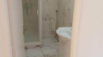 Appartement 2 pièces de 49 m² à Paris (75018)