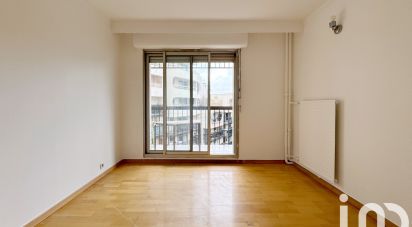 Appartement 3 pièces de 67 m² à Paris (75019)