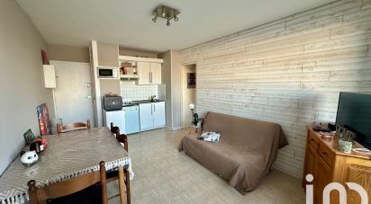 Apartment 2 rooms of 36 m² in Courseulles-sur-Mer (14470)