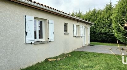 House 5 rooms of 100 m² in Saint-Clair-du-Rhône (38370)