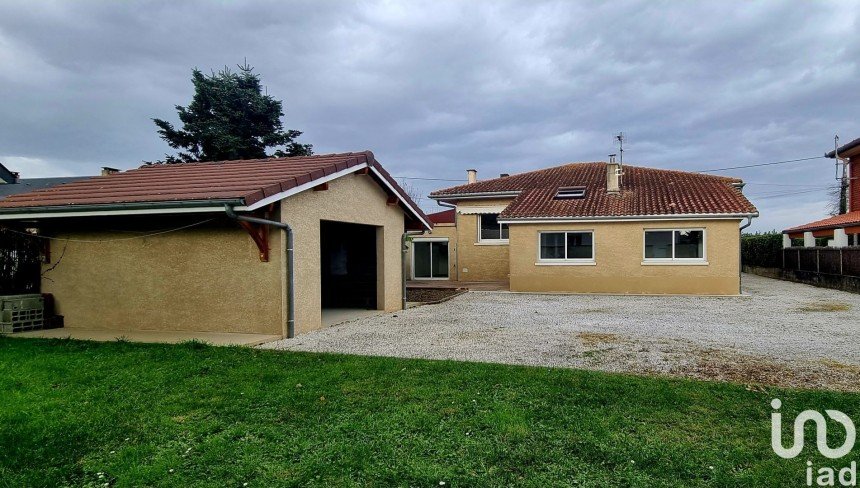 Maison 5 pièces de 138 m² à Tarbes (65000)