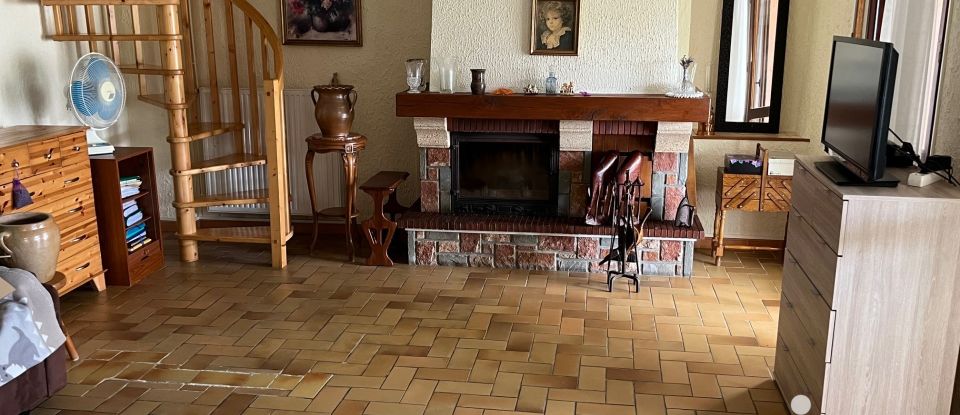 Traditional house 7 rooms of 212 m² in Savigny-sur-Braye (41360)