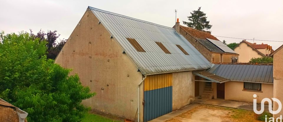 Maison 6 pièces de 163 m² à La Chapelle-Saint-Martin-en-Plaine (41500)