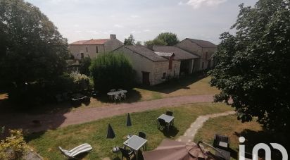 Domaine 11 pièces de 356 m² à Vaudelnay (49260)