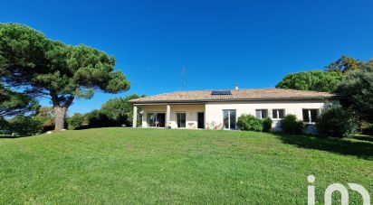 Maison 9 pièces de 227 m² à Saint-Ciers-sur-Gironde (33820)