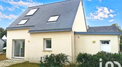 House 6 rooms of 92 m² in Fouesnant (29170)