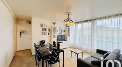 Apartment 4 rooms of 69 m² in Sainte-Geneviève-des-Bois (91700)